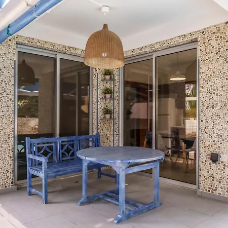 Two Bed In Pervolia, 150 Meters From The Sea ペリヴォリア