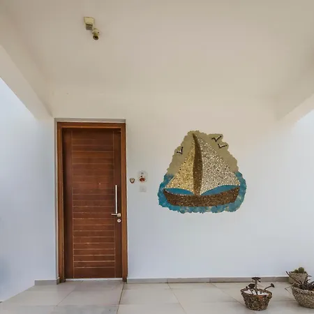 ヴィラ Two Bed In Pervolia, 150 Meters From The Sea