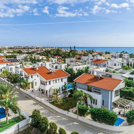 Two Bed In Pervolia, 150 Meters From The Sea