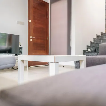 וילה Two Bed In Pervolia, 150 Meters From The Sea